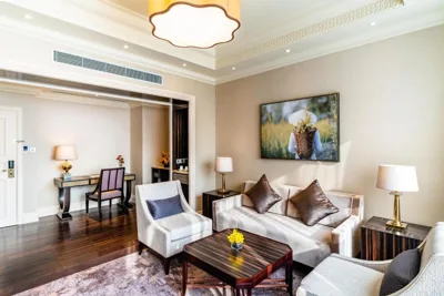 Suite de dos dormitorios con acceso al Lounge — Caravelle Saigon